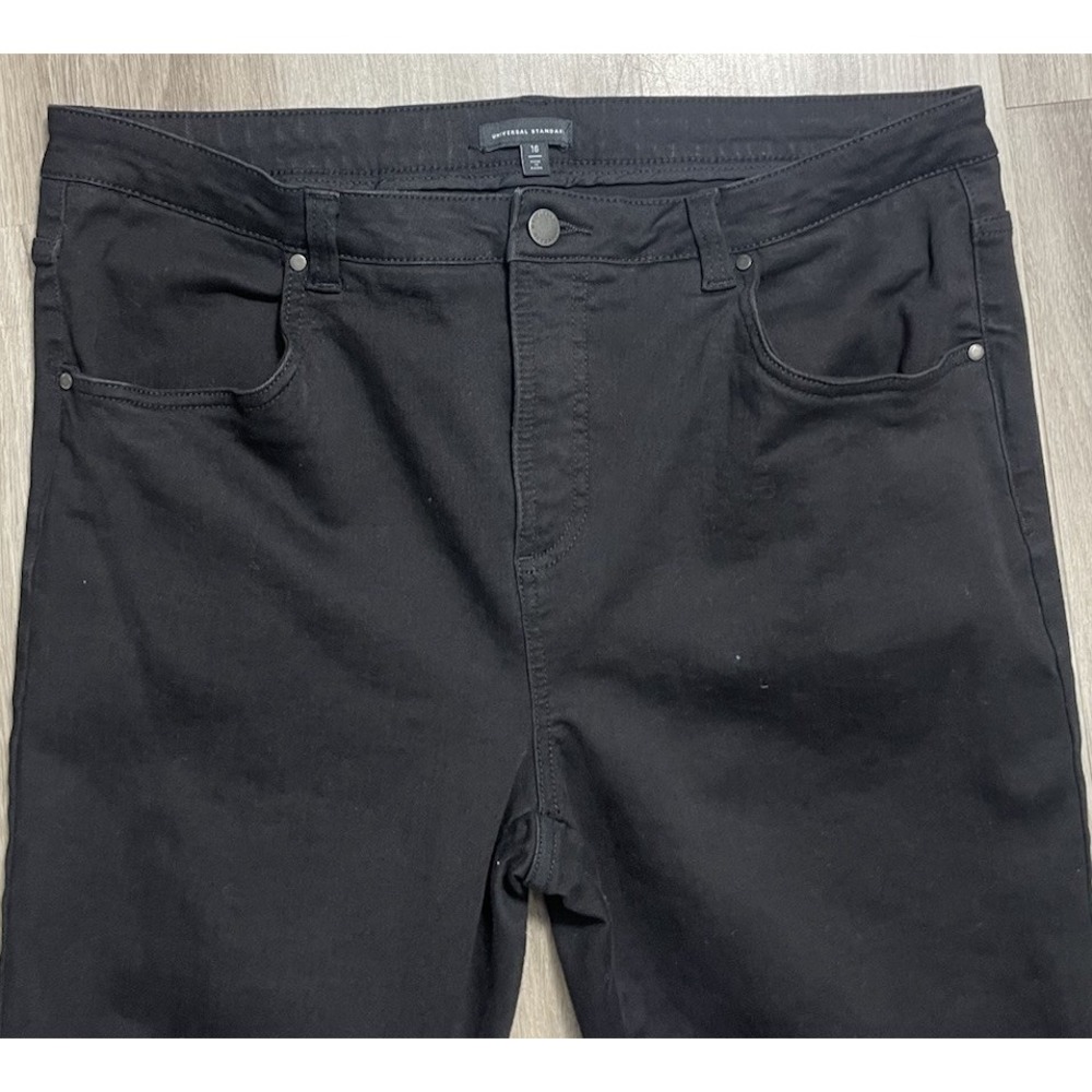 Universal Standard Black High Rise Women Jeans - Picture 4 of 8